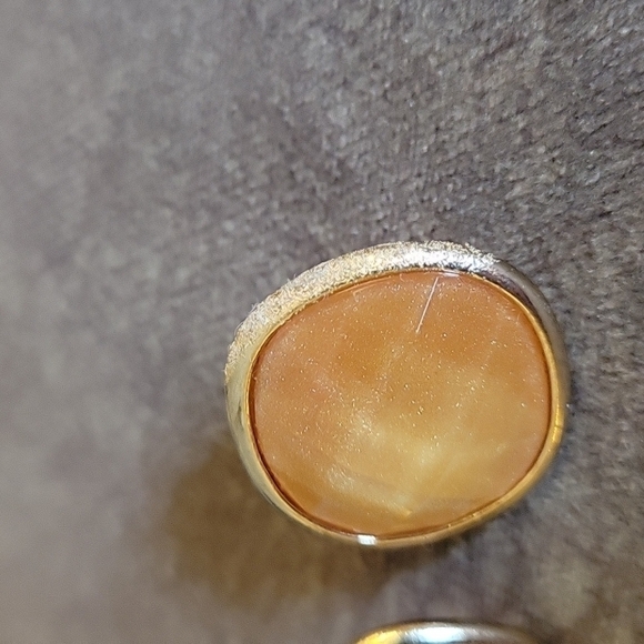 3/$20 Vtg Faceted Acrylic Peach Gemstone Post Earrings FLAWED - Picture 3 of 7